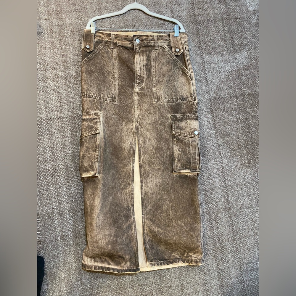 GRLFRND Brown Distressed skirt